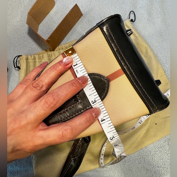 Burberry Beige/Metallic Nova Check PVC Chester Boston Bag used - Picture 16 of 16